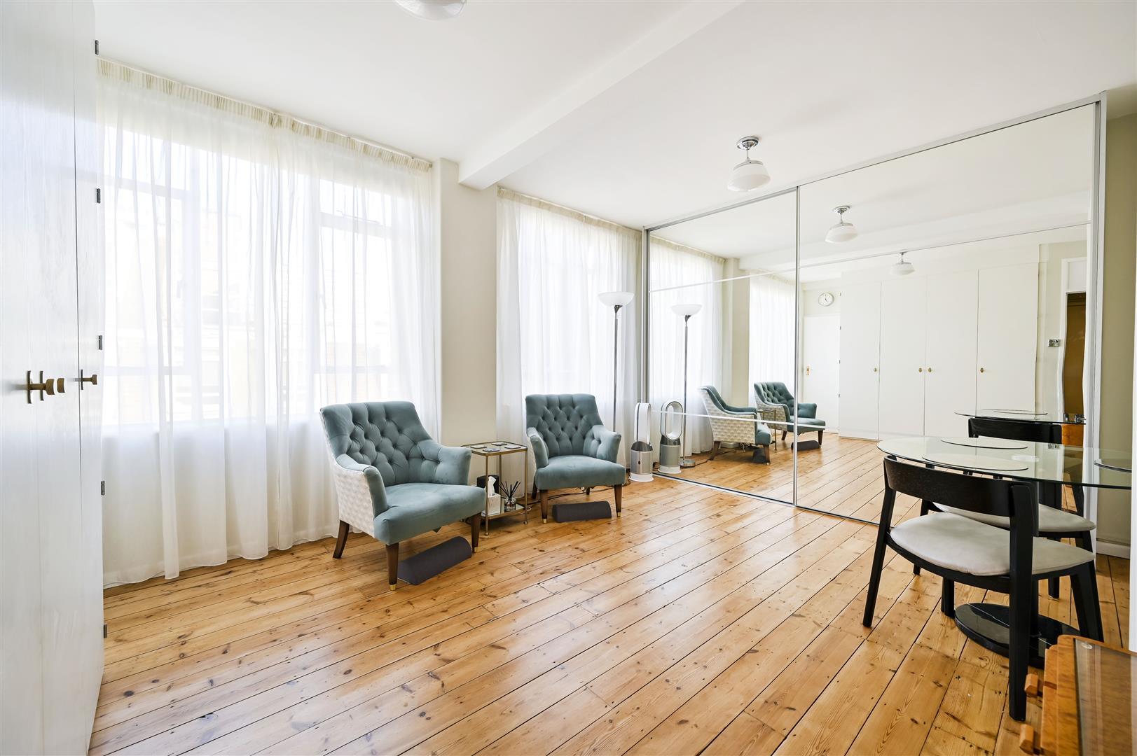 Property Image 30f8d565-dbec-47a5-9dc5-5107c9a76155