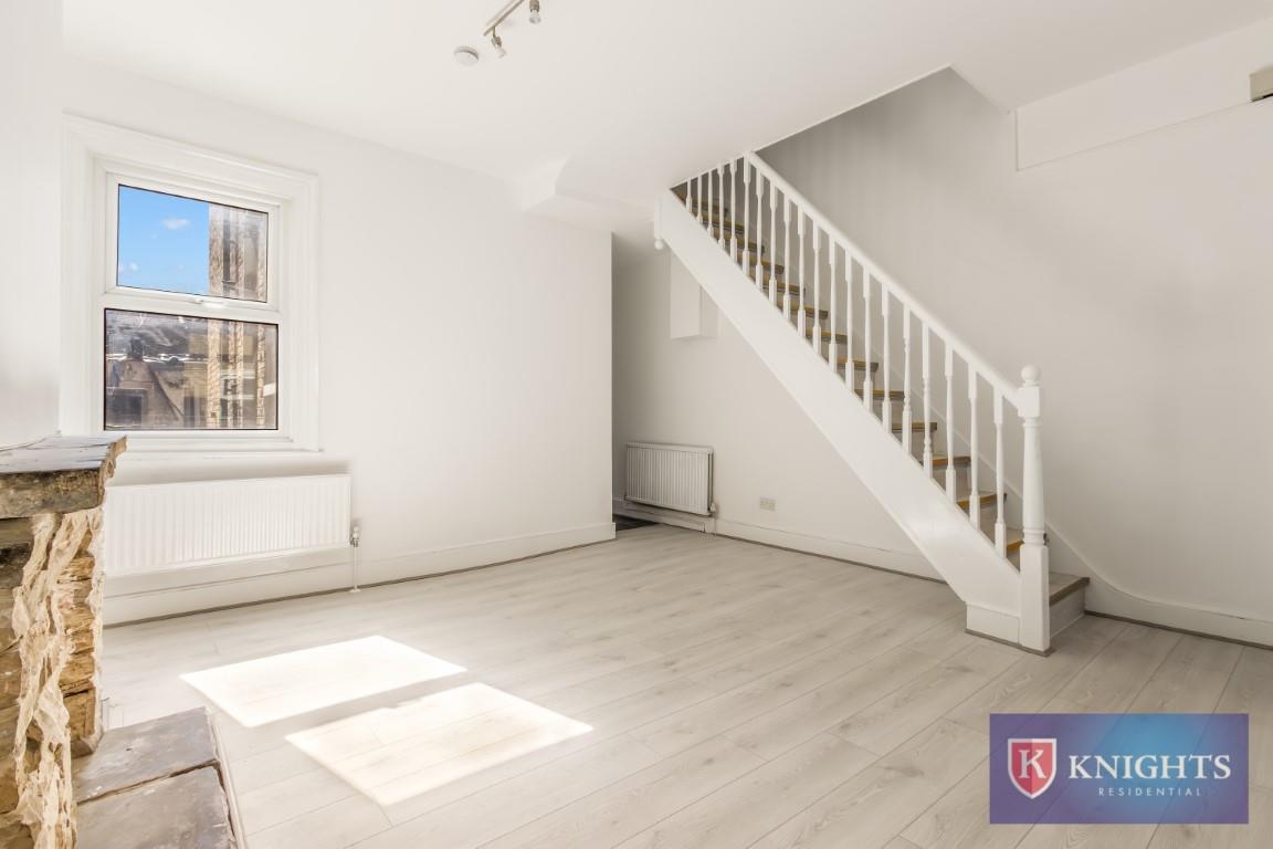 Property Image 30fc3c00-c305-451b-8cda-3be8db821ff8