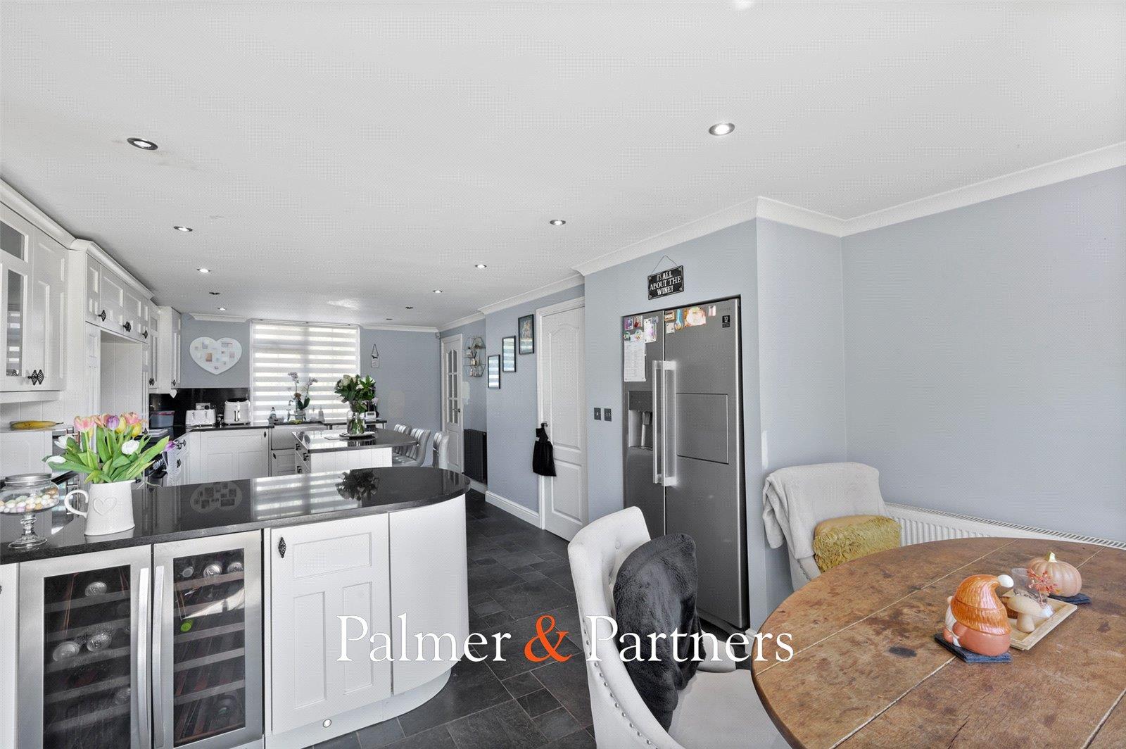 Property Image 30fd6a6e-b50b-441a-92e3-0a9b2d17ed85