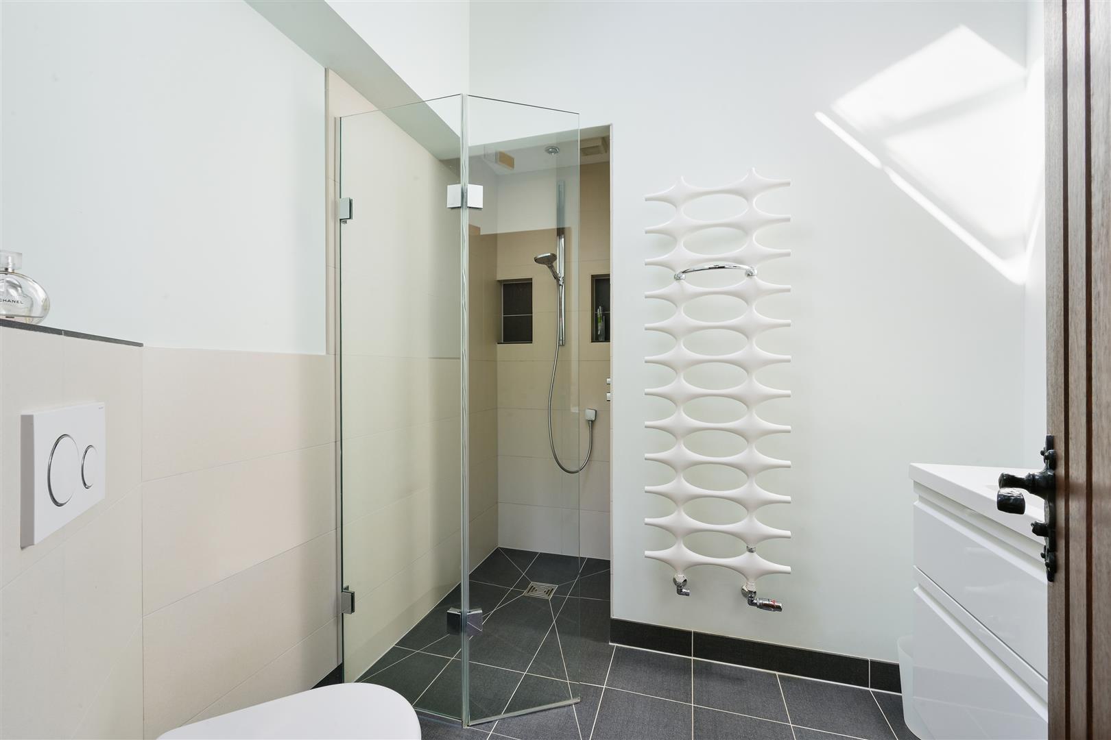 Property Image 30fd9d77-2761-43c0-94d5-8785598db8b3