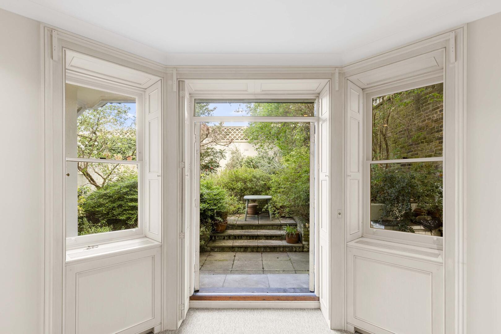 Property Image 30fe9559-f123-49a0-a90e-956c3982de3a