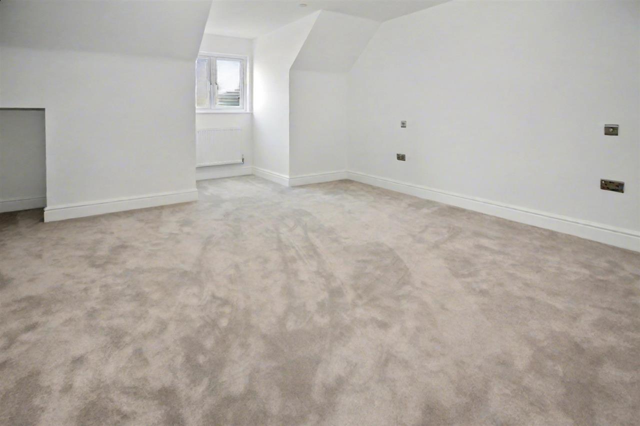 Property Image 31045623-3ed0-499f-b055-f8b507ea7e95