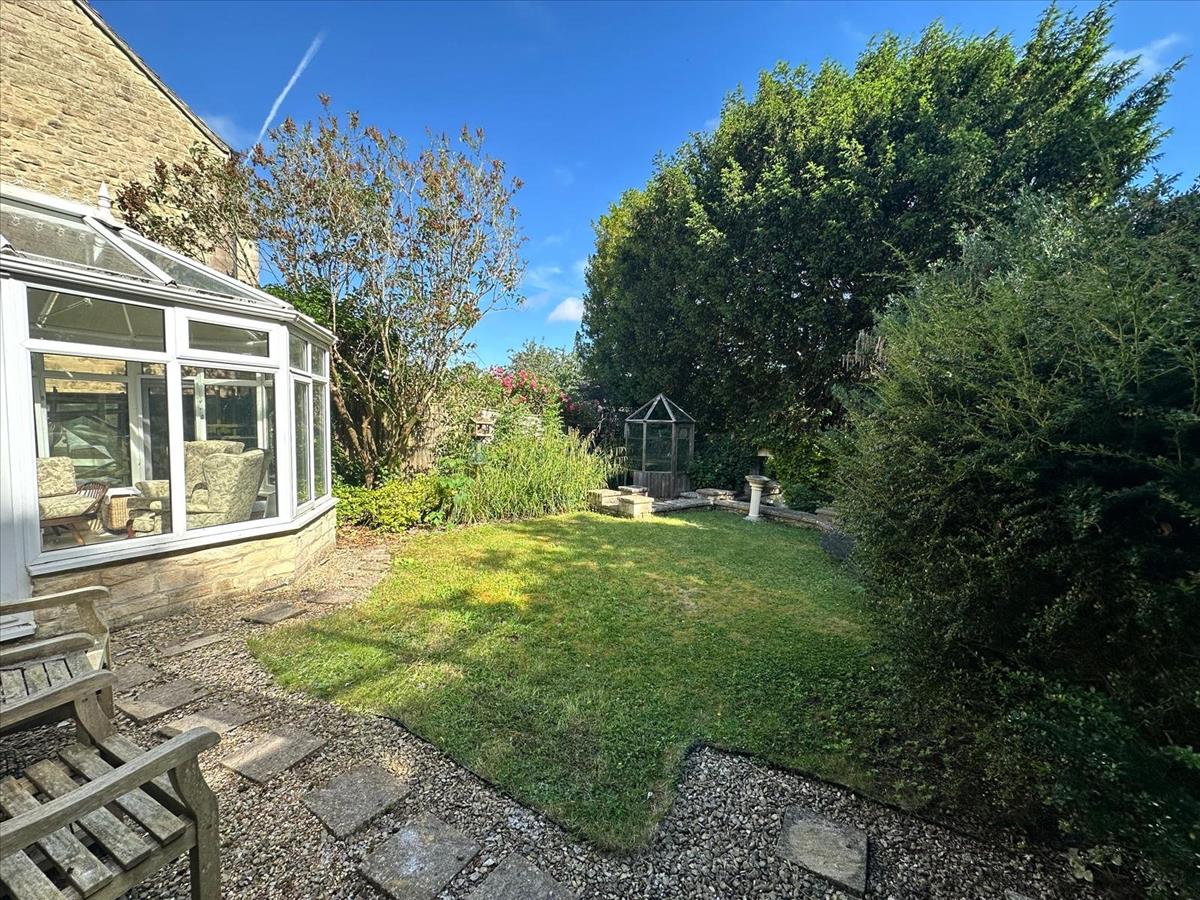 Property Image 31139f78-0447-4799-b18c-7e8e9f94e05d