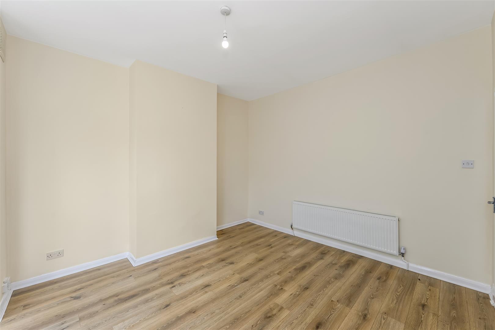 Property Image 312874c4-7040-4809-96d2-b5592e9bf4bf