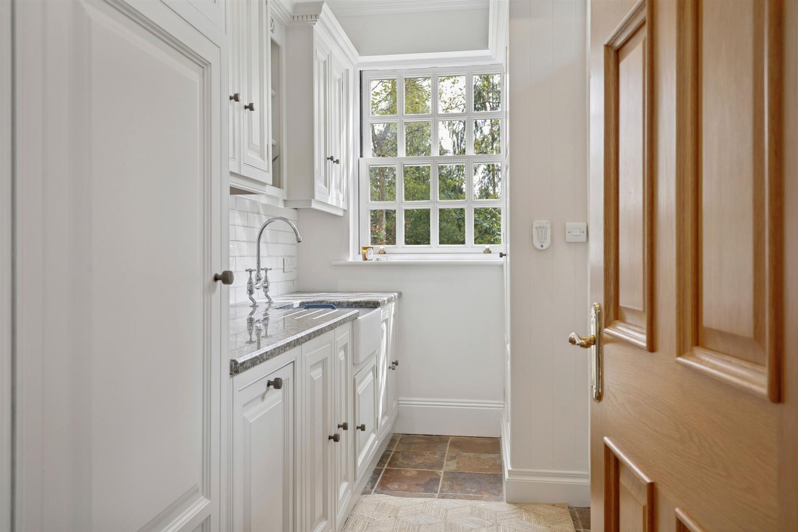 Property Image 3151bcb6-8437-4fc9-977a-ee86fac0a67d