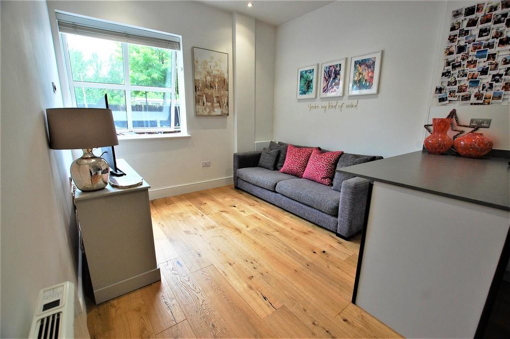 Property Image 3155c825-605b-4079-8b26-13eede314c7c