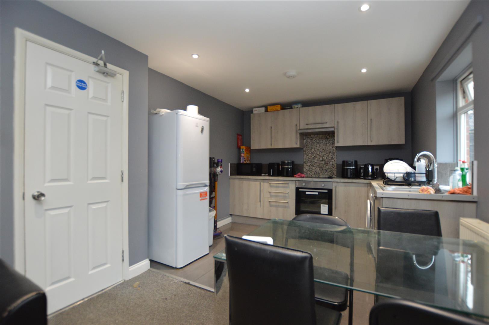 Property Image 3156bbf8-eb50-4e6f-80f5-793d03dffab8