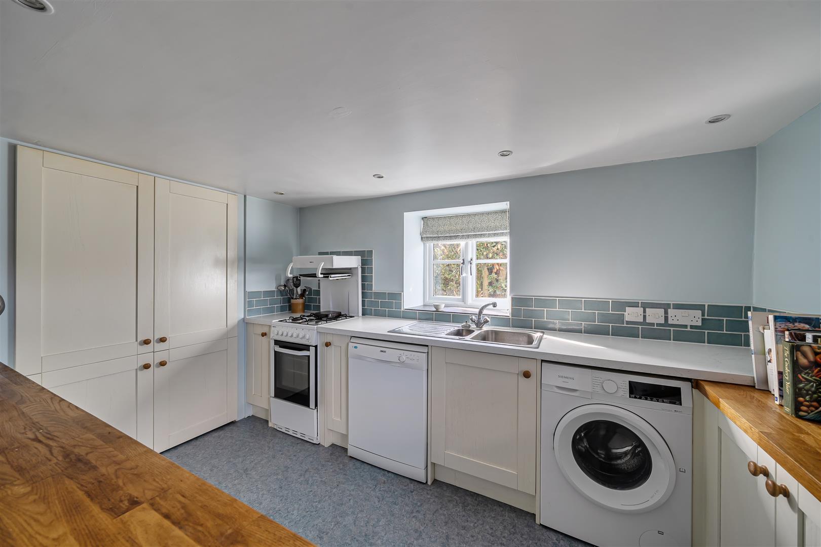 Property Image 318071a5-3f2d-4cff-8c89-95537a4b80fe
