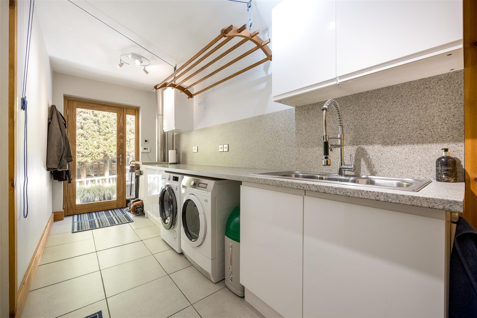 Property Image 318a822a-a4d9-4afc-9845-77eb11b26123