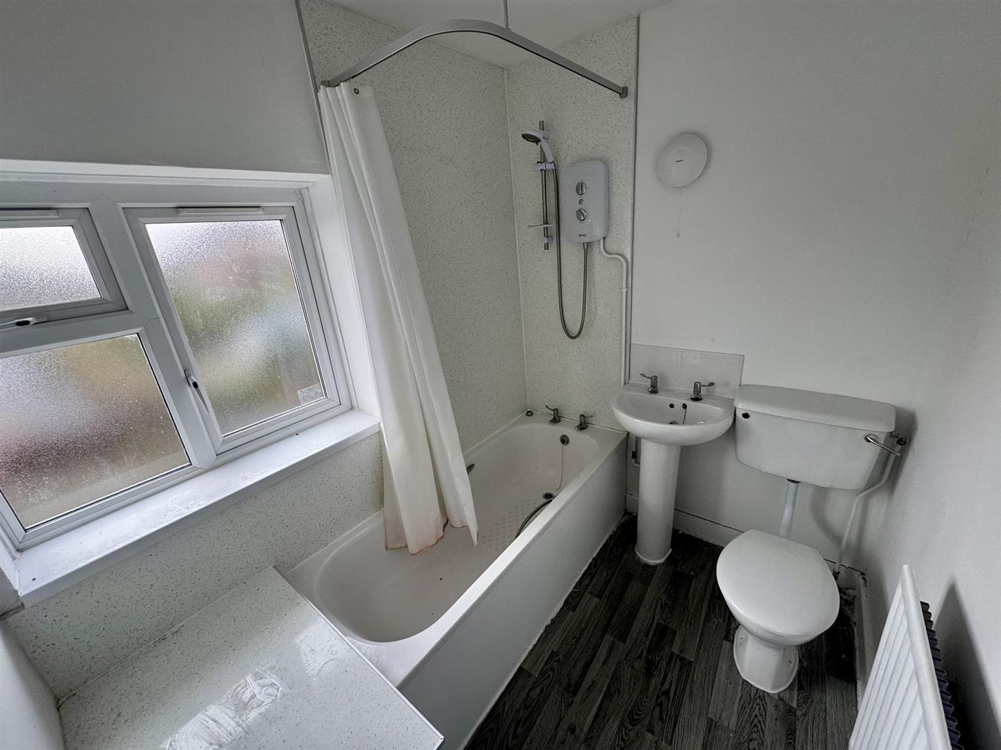 Property Image 31a26bde-f2f1-45e7-8788-f0c93585090f