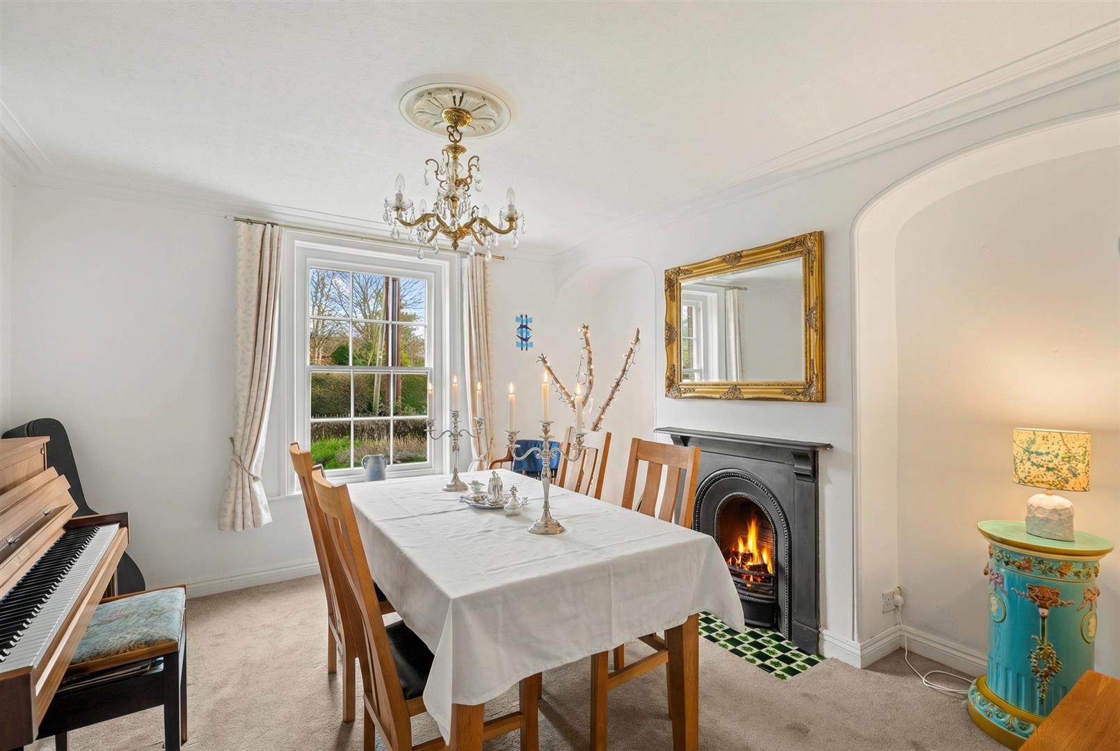 Property Image 31a28ac2-ed63-4980-9dbb-305acb2e2e81