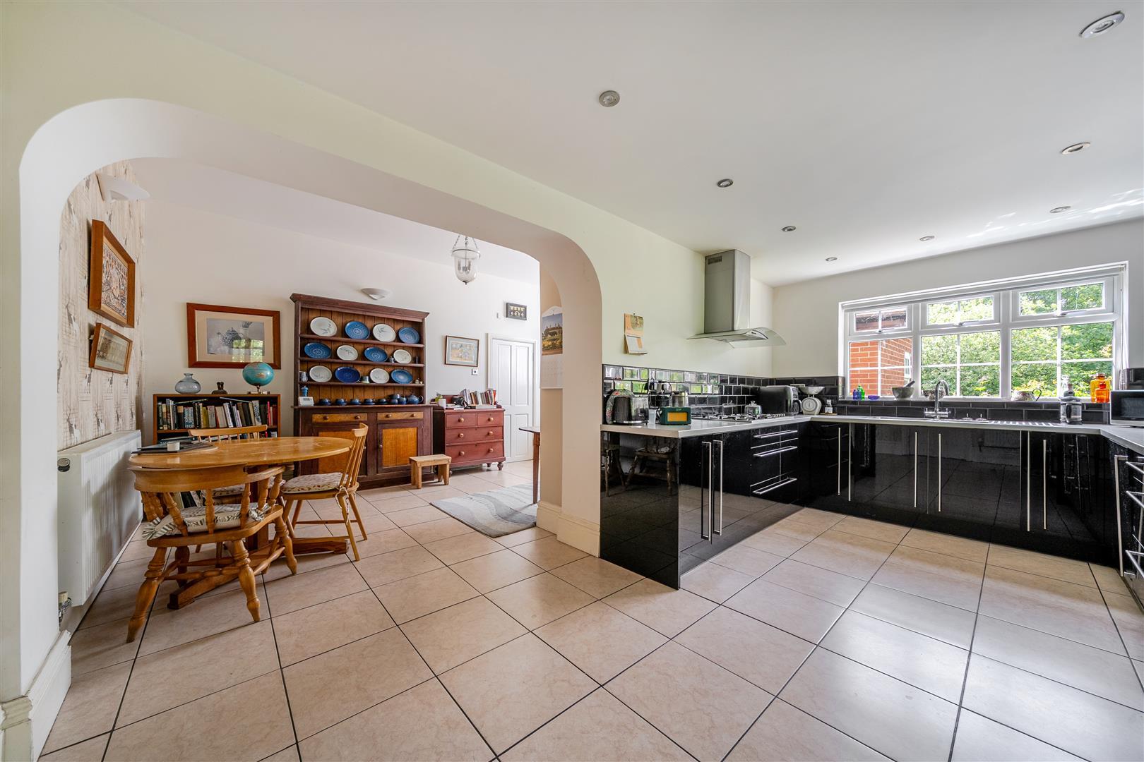 Property Image 31b04ab9-ff67-4b4c-acba-315ebb15fa30