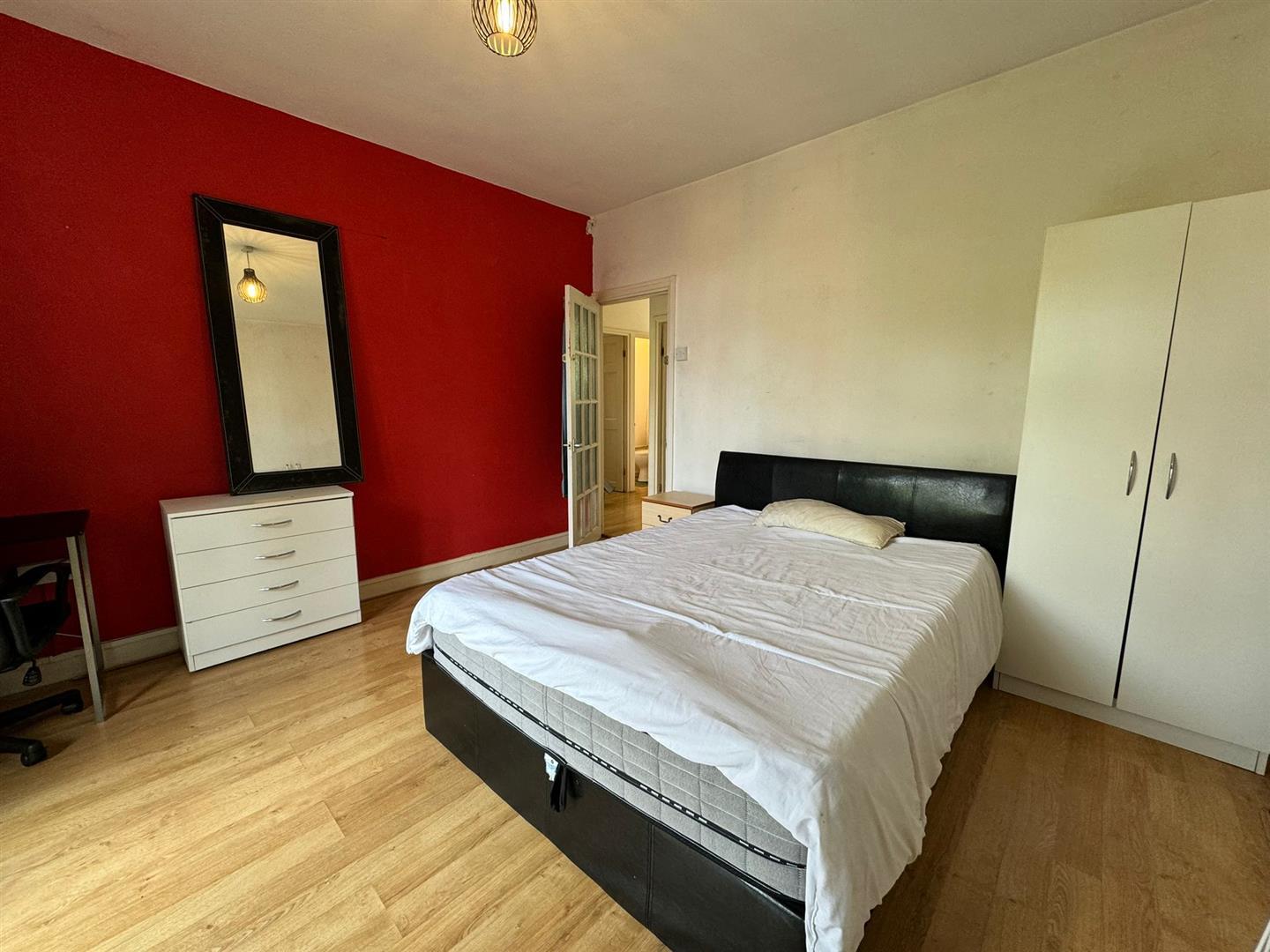 Property Image 31e6fbd2-bc24-4a0e-b0b9-1fb3ba51de32