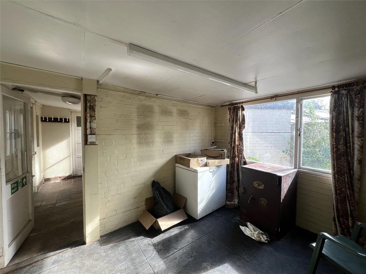 Property Image 32000905-4a73-473d-a4ea-fe5bf68cf339