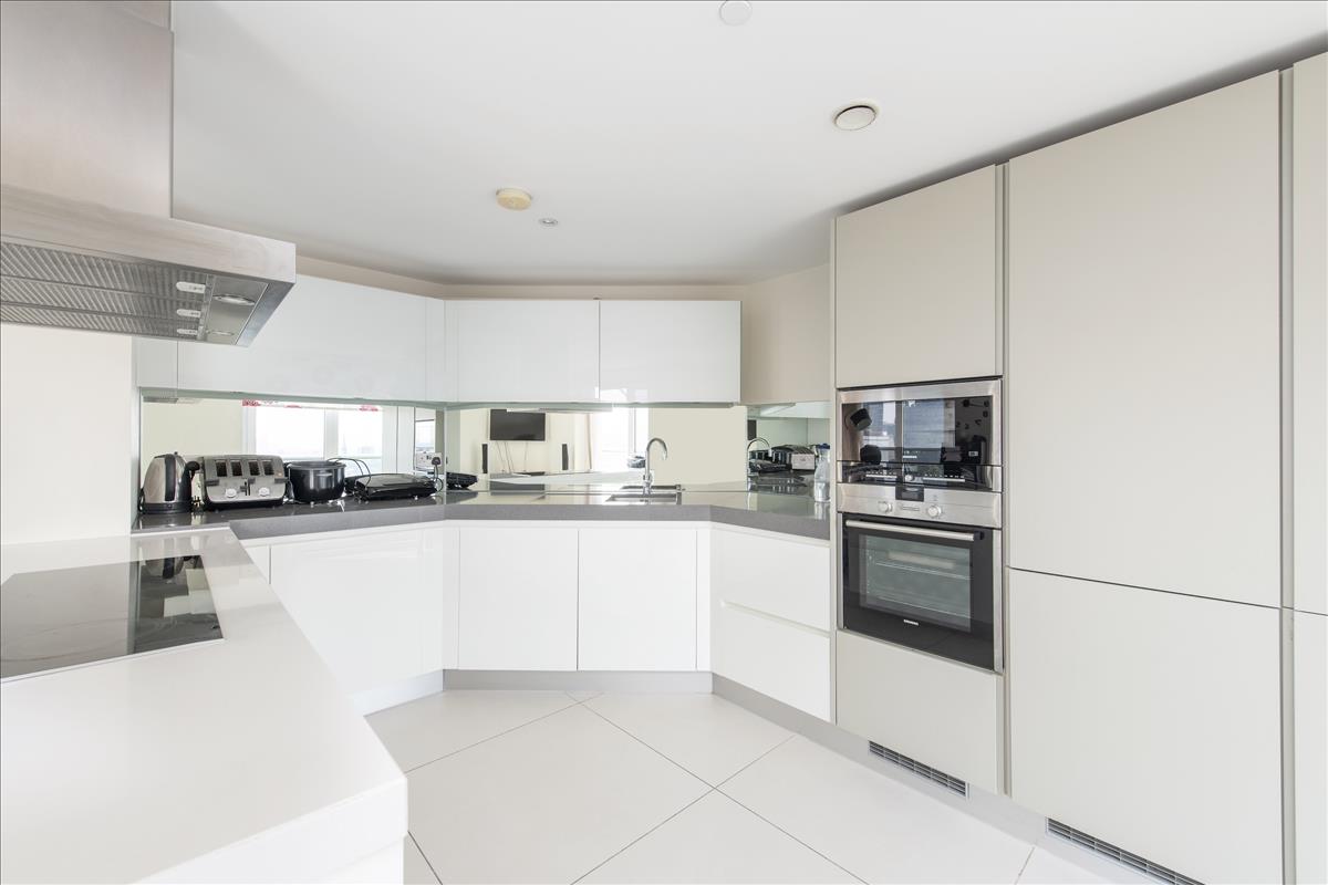 <order>0</order><label>Bezier Apartments | Circa London</label>