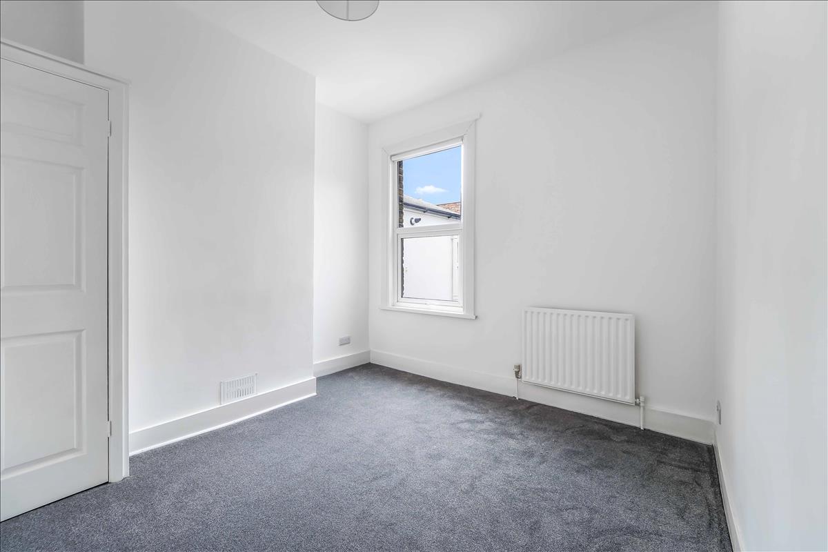 Property Image 320e589d-c875-4c97-9eb2-68d1138b089a