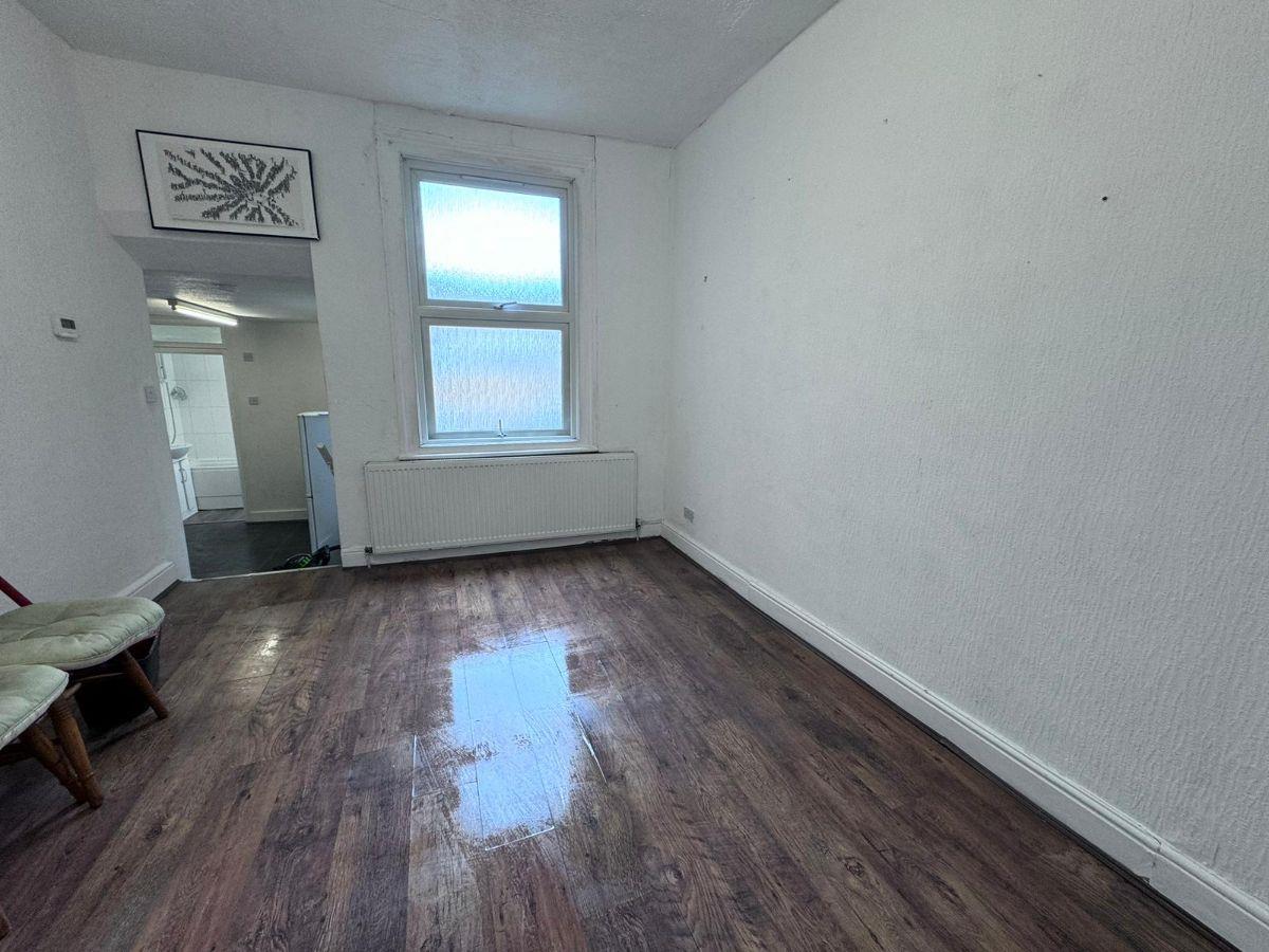 Property Image 3210f251-d8a0-4e92-8f62-0afd5b5ad3aa