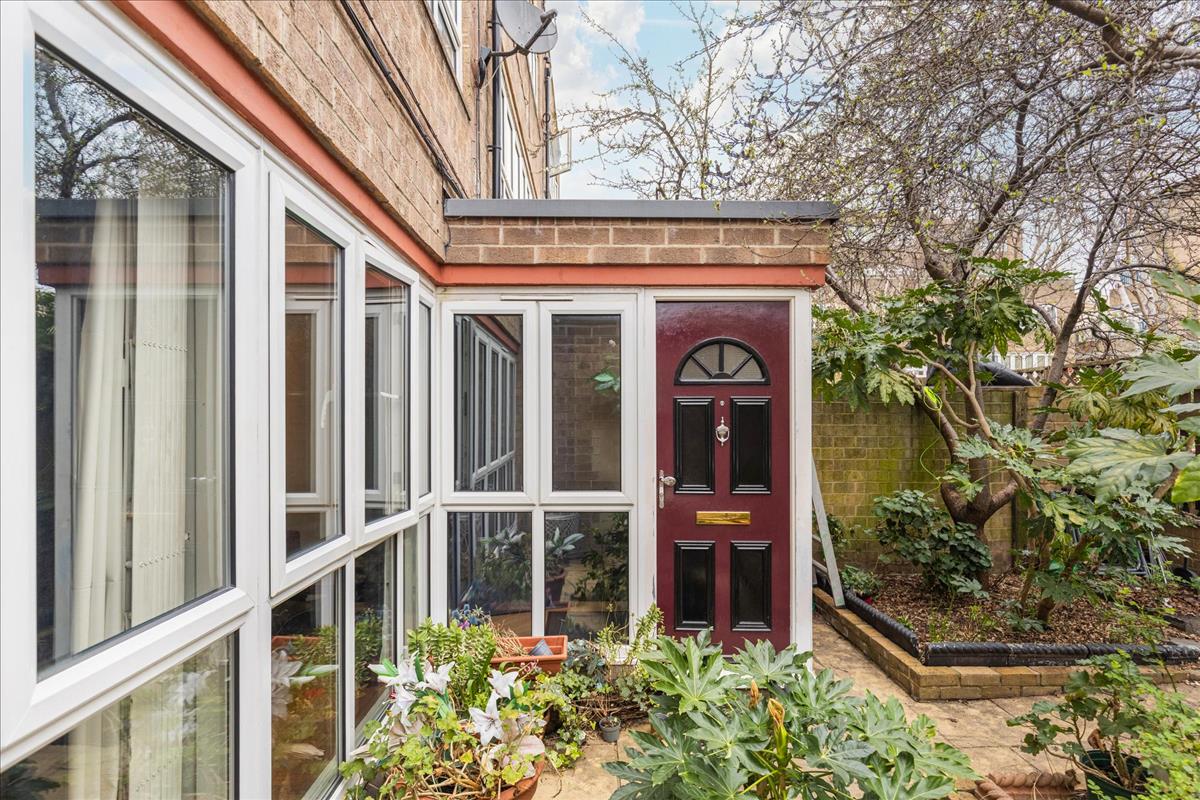 Property Image 3210fae2-f3fe-4913-b759-7eca0ae80a7b