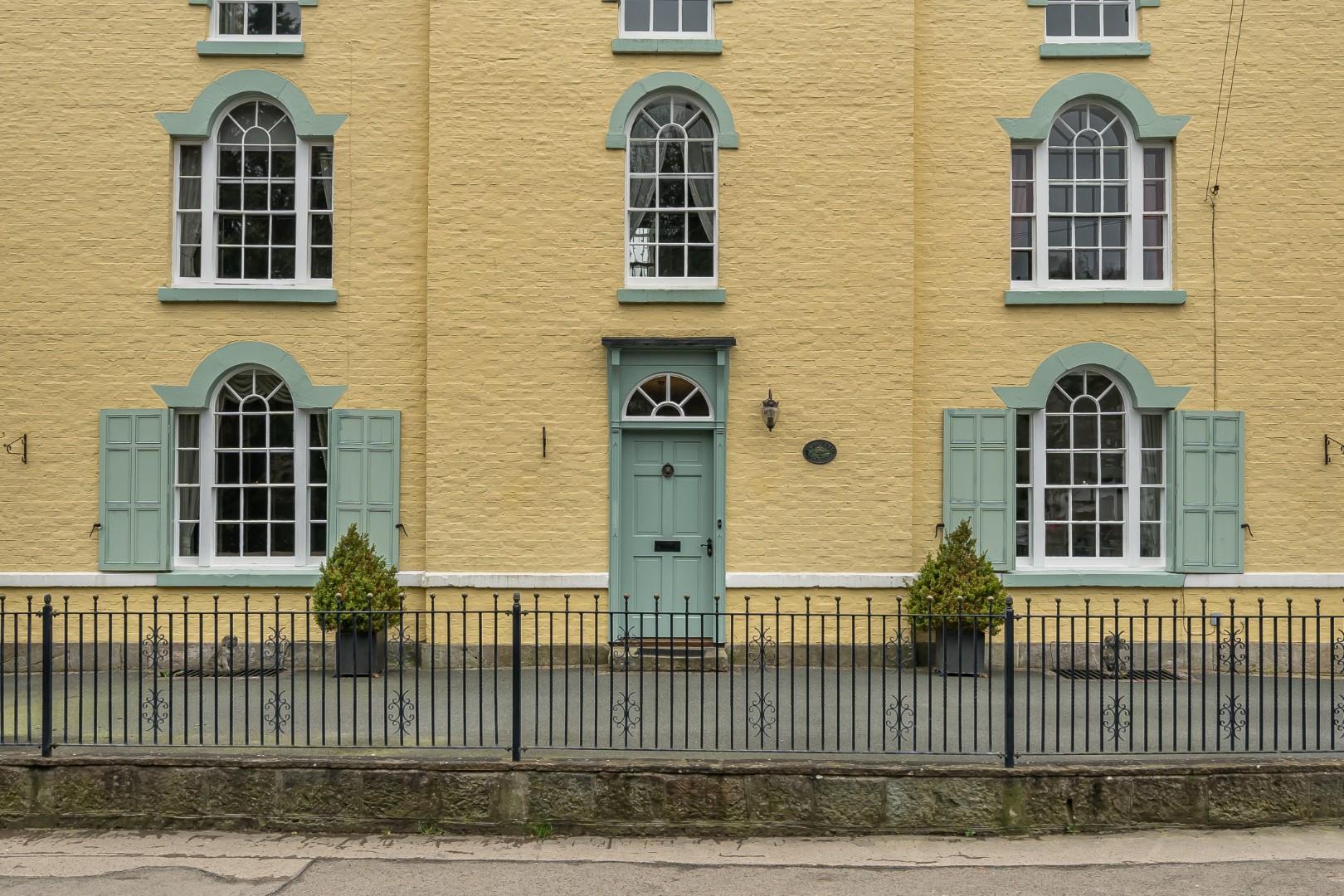 Property Image 32129c72-d679-432f-ae8e-a3acd4daa4d3