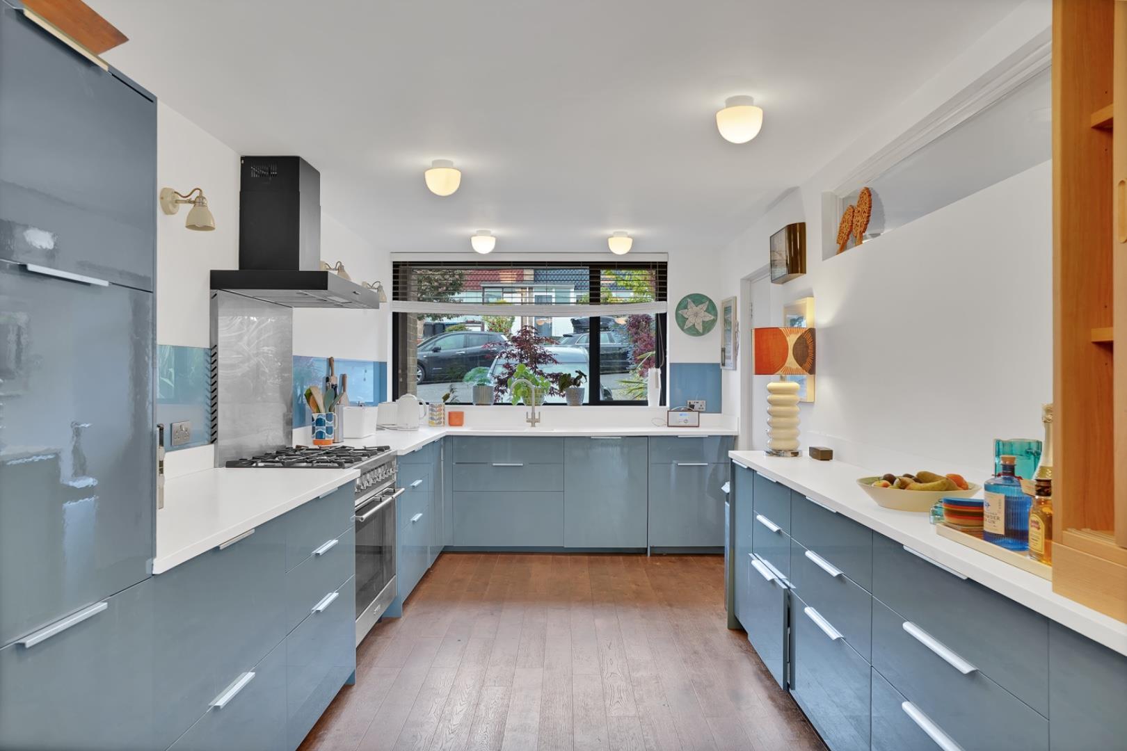Property Image 321ac10b-9005-4f38-9da7-13cc13e5c43b