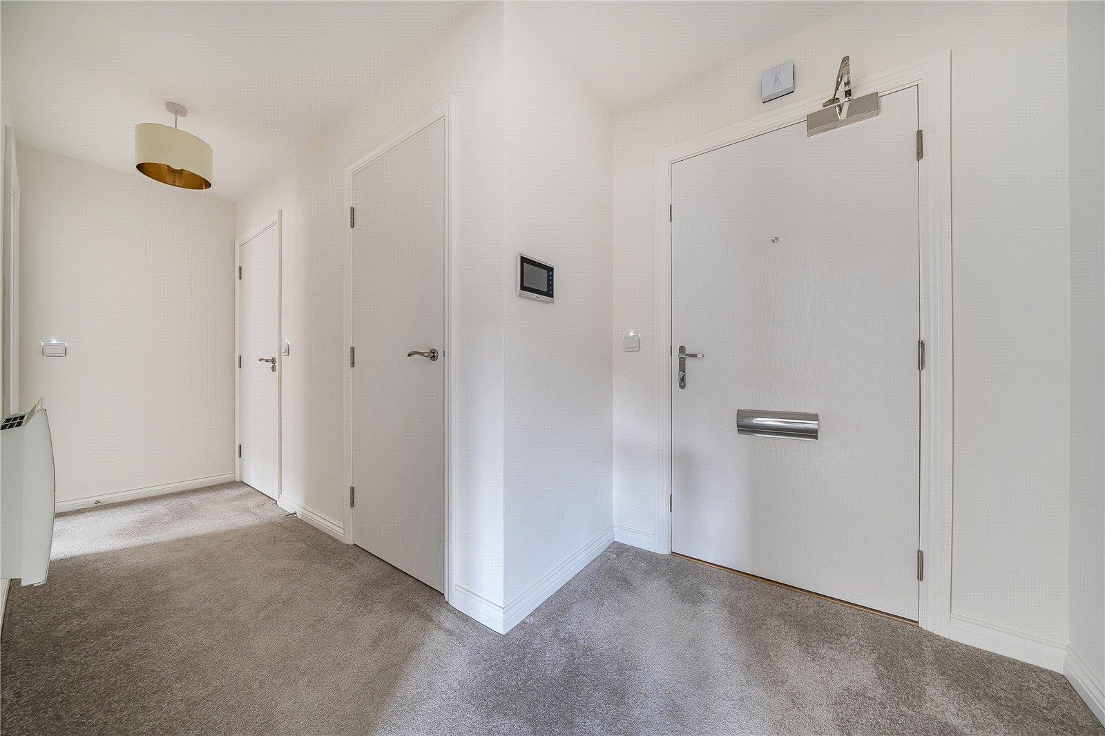 Property Image 32279441-9daa-4ff9-b842-210145b7e80f