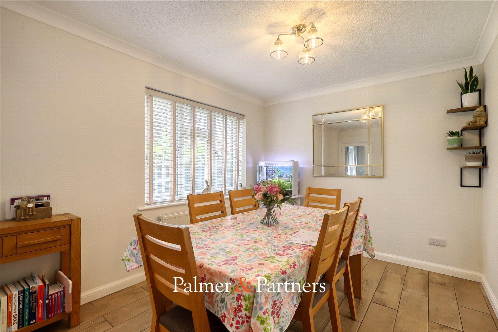 Property Image 32424722-df82-459b-a840-18dae8a20449