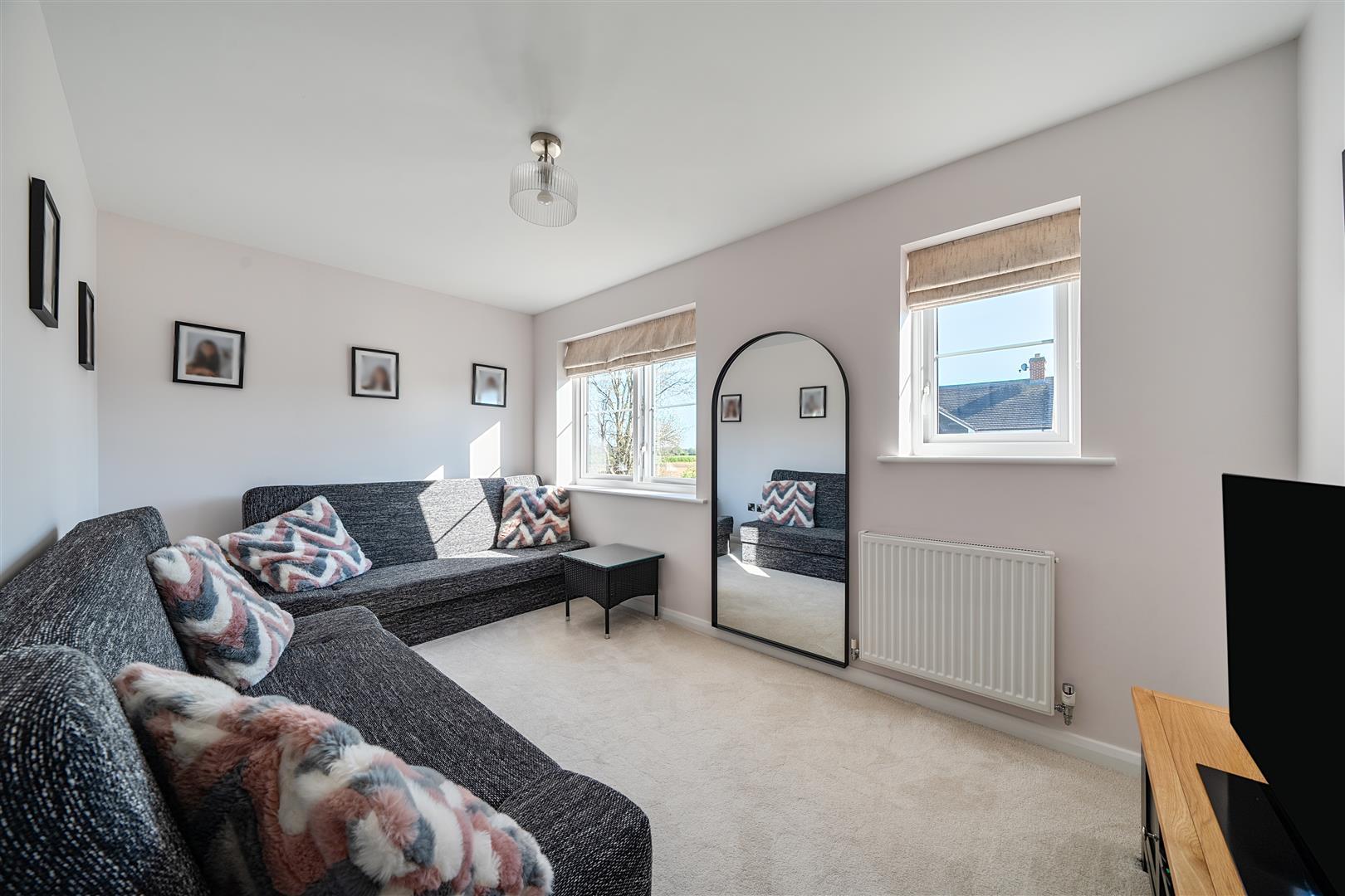 Property Image 3269d865-eaa1-4806-8b51-2122c5a2cfde