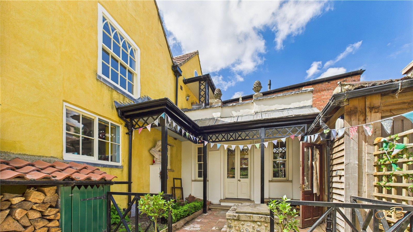 Property Image 32728863-8e6f-46ea-8920-27995e7573a0