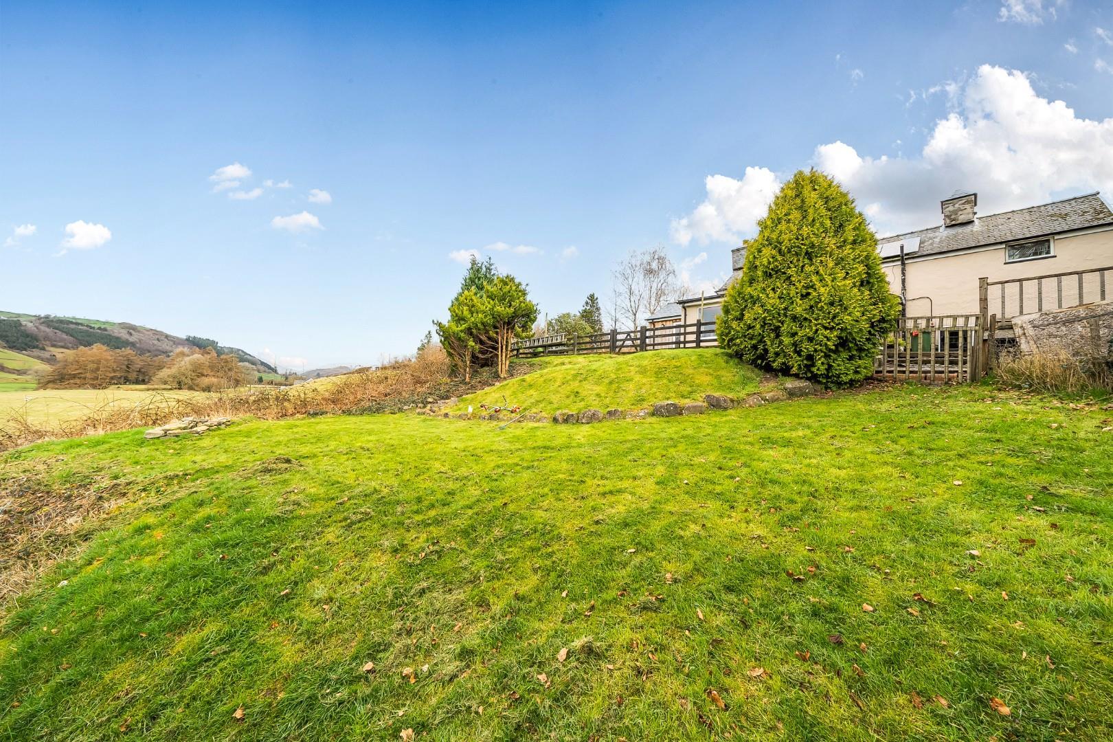 Property Image 32835044-2c63-4cc4-9267-d0b386fa5d6d