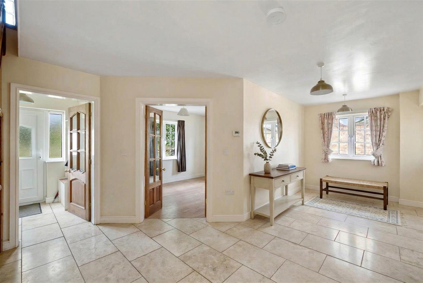 Property Image 3283f30b-61e7-49df-be0f-f975e7d82747