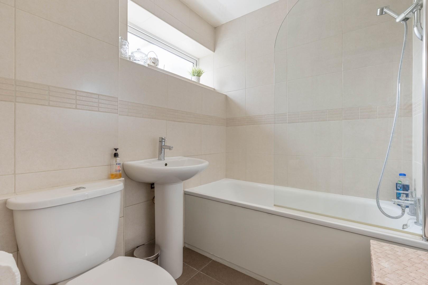 Property Image 328f183f-8d8e-4949-bc4e-48a805cdaf33