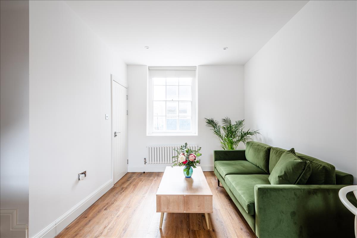 Property Image 32958c29-8e3f-4d27-8698-c0d05056eb6e