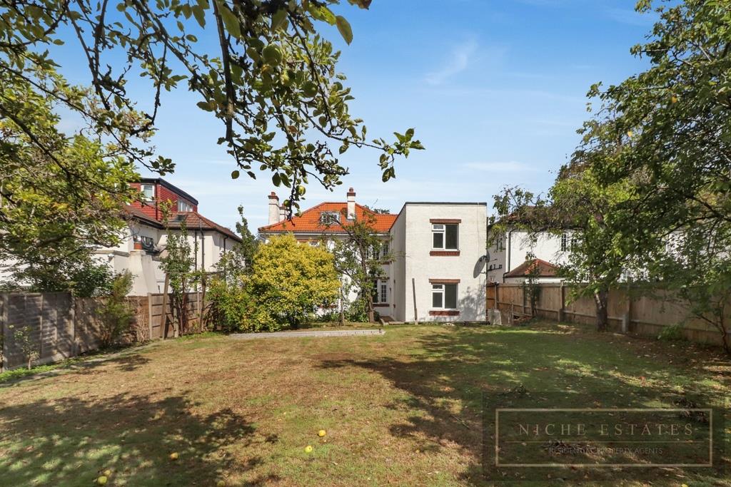 Property Image 329b54ea-2c26-49ab-8501-3e0e268a504e