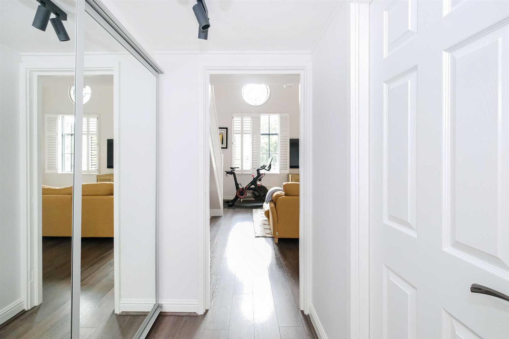 Property Image 32a43678-fe19-4ee3-a526-05fb5d1d4b9e