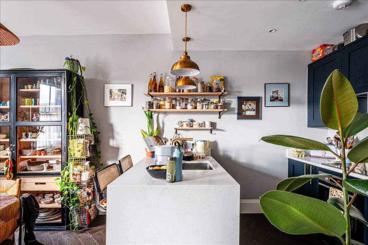 A rare opportunity to acquire a mixed-use freehold investment in the heart of Lower Clapton, positioned on Chatsworth Road, an increasingly sought-after high street known for its independent businesses.