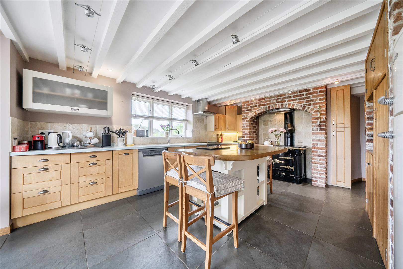 Property Image 32b4dce7-b6a9-47bc-b2d4-0912de769eec