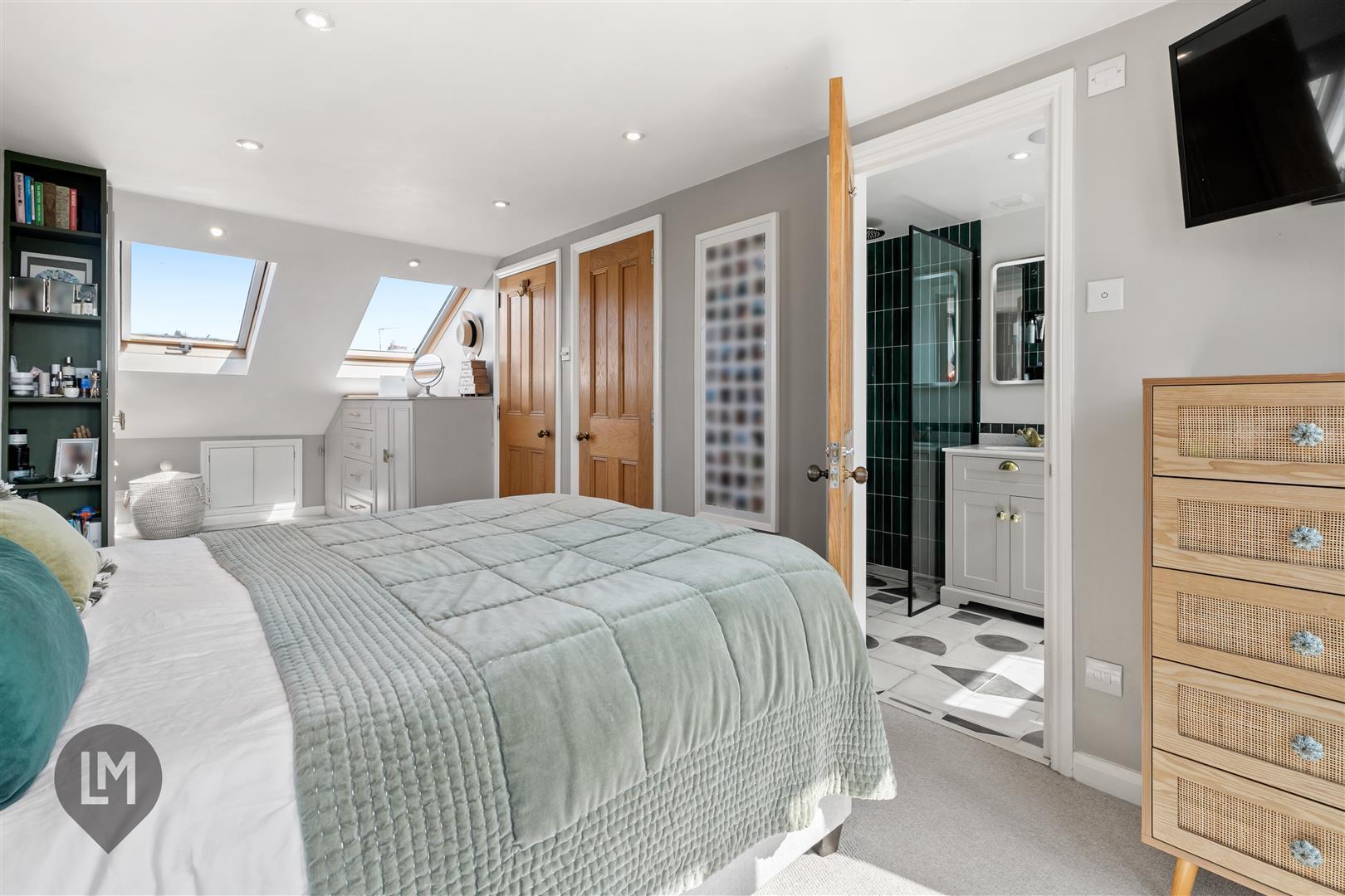 Property Image 32c0b54b-8949-4672-b461-f950441fa6d8