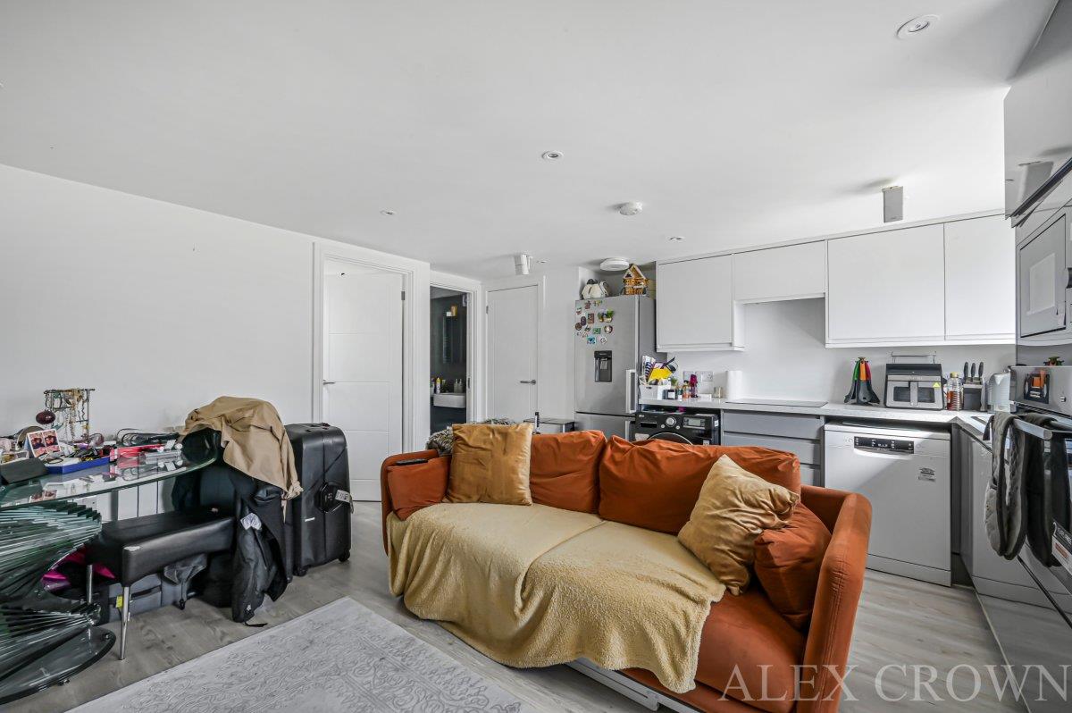 Property Image 32c95a0d-88de-495d-aafc-26e12b74e309