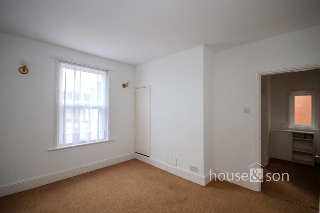 Property Image 32cbd460-c3d1-4f47-9095-8af79f8c1d17