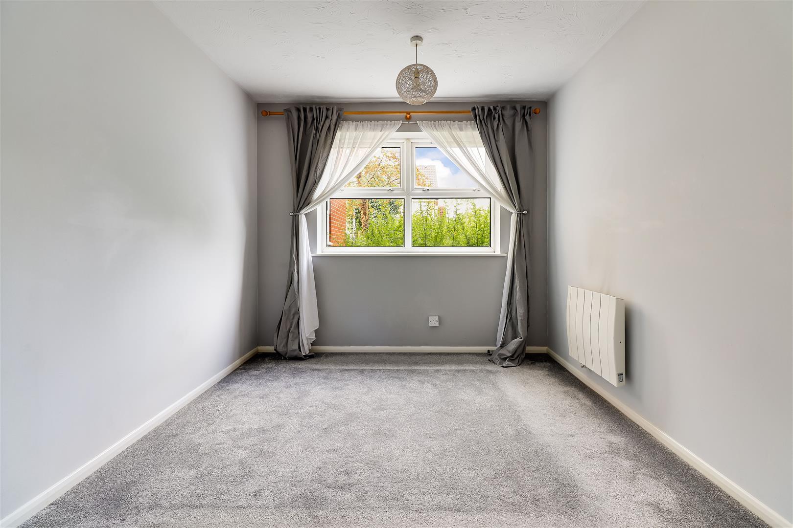 Property Image 32d47ce1-5c29-40c4-9762-b2d8beb24966