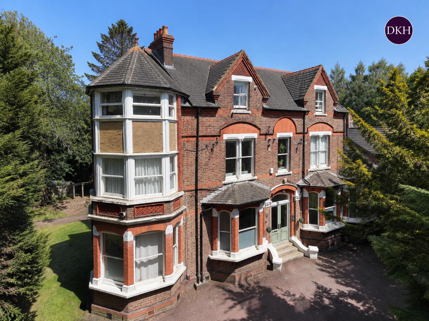 Property Image 32d6f879-5981-4547-924f-10eaef7218c5