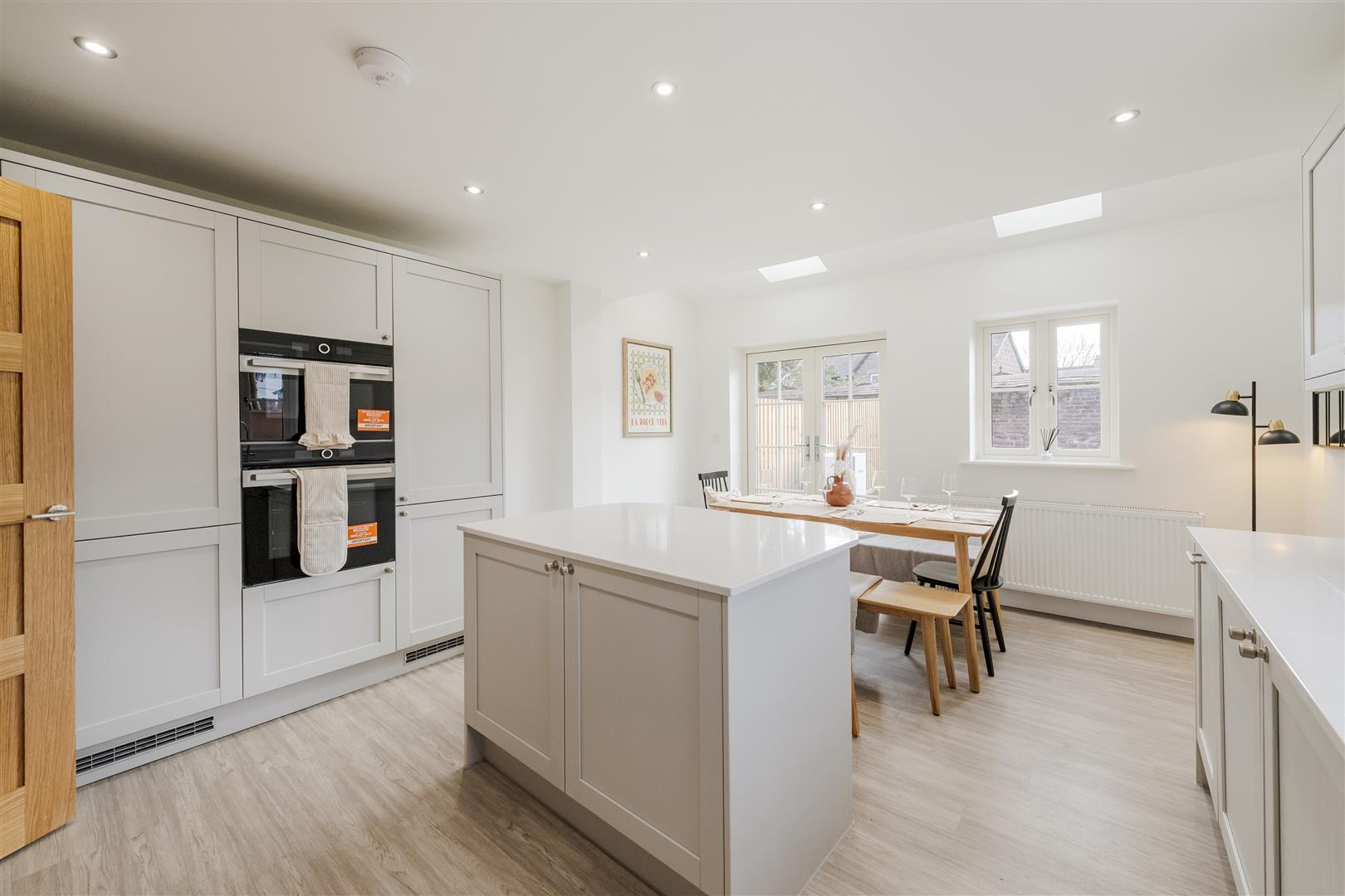 Property Image 32d8a927-a9bd-4063-88a1-7036cbff1fff