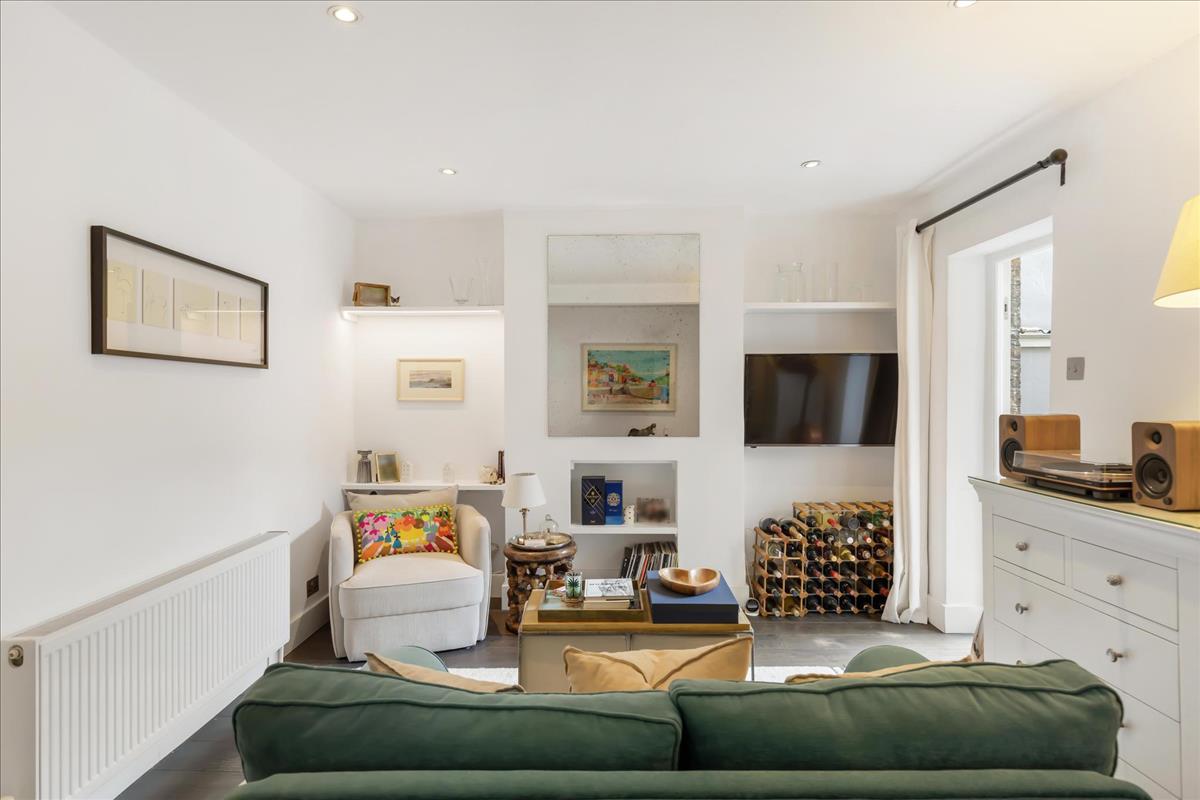 Property Image 32df6758-b890-4b9b-b733-04db3dfed5d3