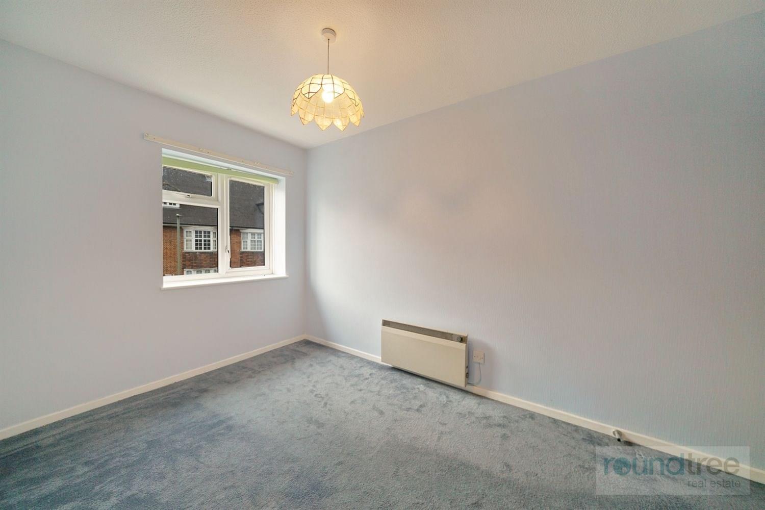 Property Image 32e45c42-efda-47b8-a893-e38511c15e8a