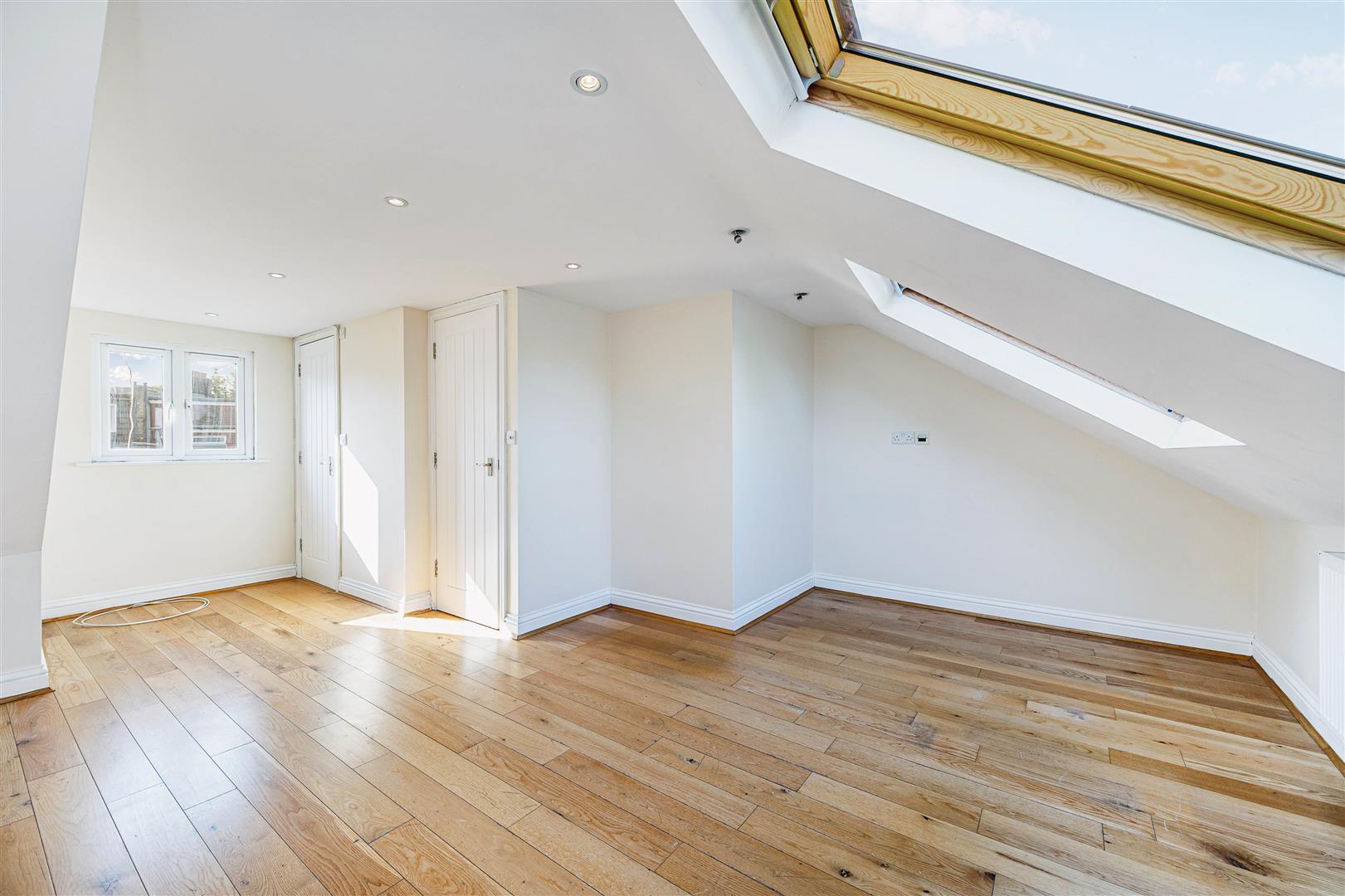 Property Image 32e7d7c8-b488-417b-9754-f513e7244e45