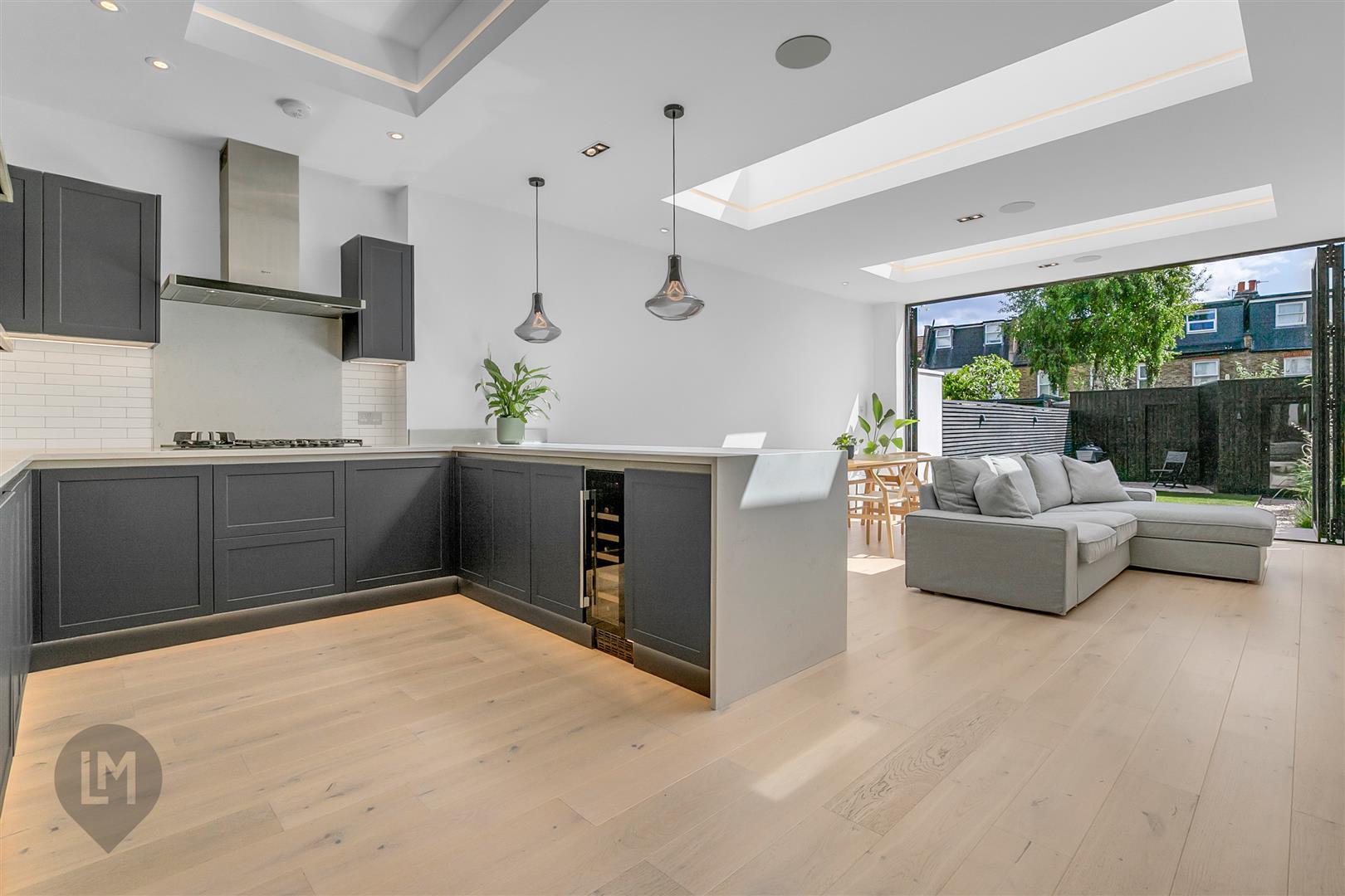 Property Image 32e9cb9a-ca93-4448-8ec8-6e0425dfcee0