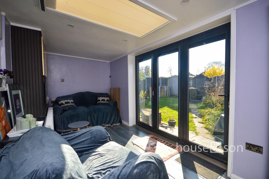 Property Image 32ebc89e-bfd1-445a-a7b5-70868154de80