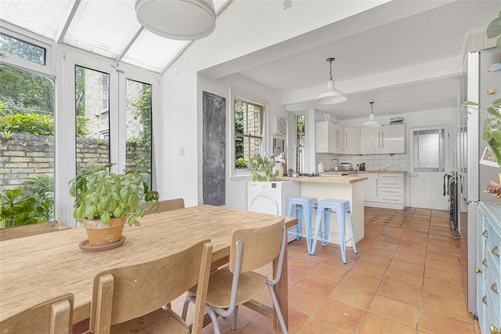 Property Image 32ecacab-f356-41b3-8387-a2765138a741