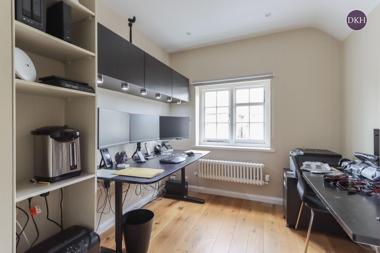 Property Image 32f2fb45-516a-4f7b-97d0-86ff3f466f18