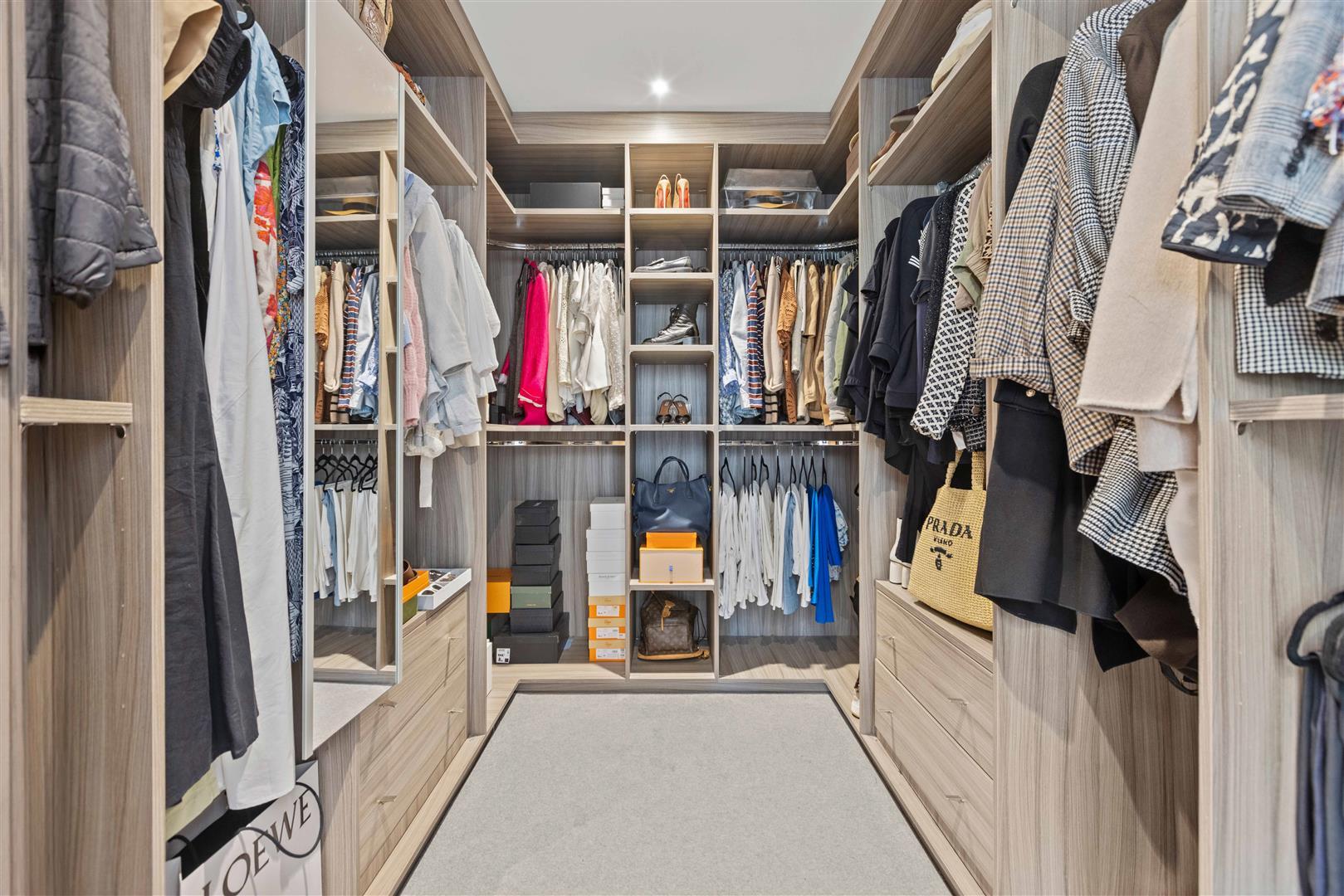 Property Image 32f32f69-71e0-4f50-9484-babfb3b5df6e